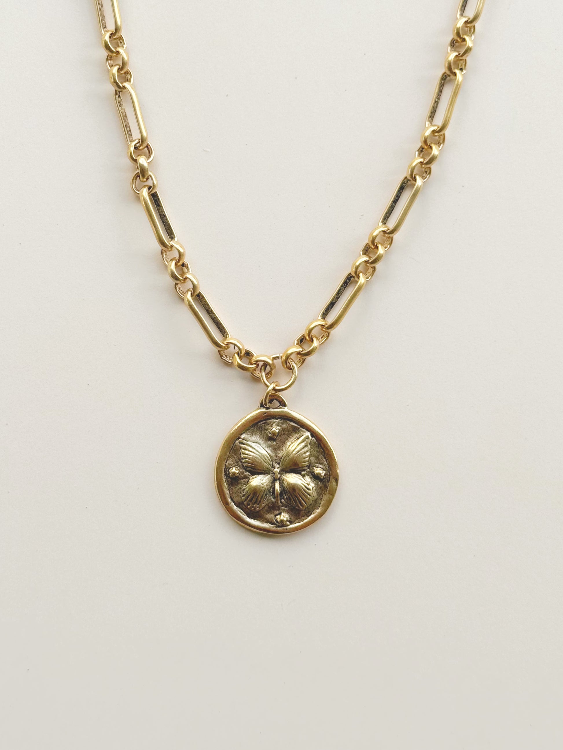 Chou Necklace